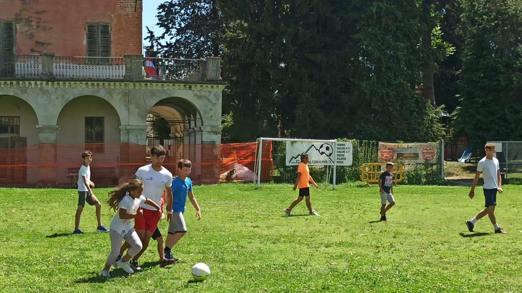 CASALGRASSO-Esrate-ragazzi-sportiva-e1626617083151-1024×575